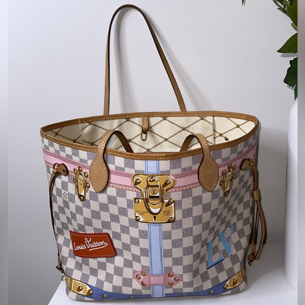 Neverfull MM 
Material: Damier Azur Canvas
COLOR : Azue